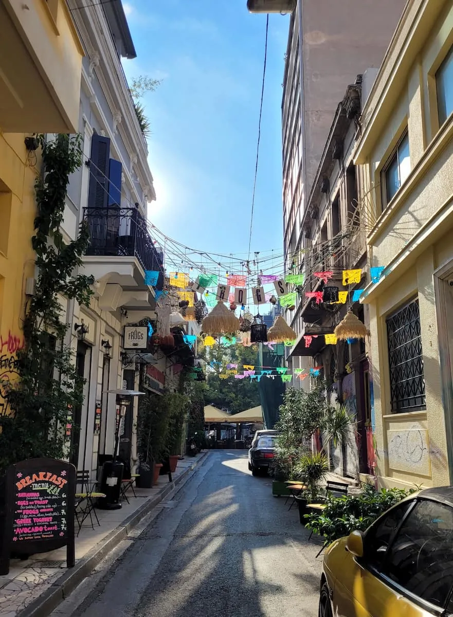 Ψυρρή · Μπαρ, μεζέδες & street art — φωτογραφία 2