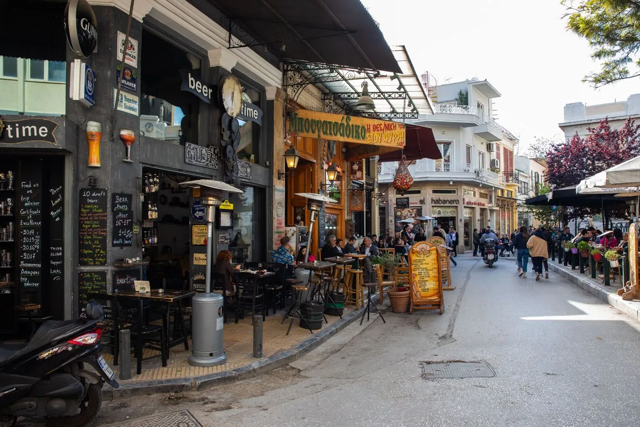 Ψυρρή · Μπαρ, μεζέδες & street art — φωτογραφία 3