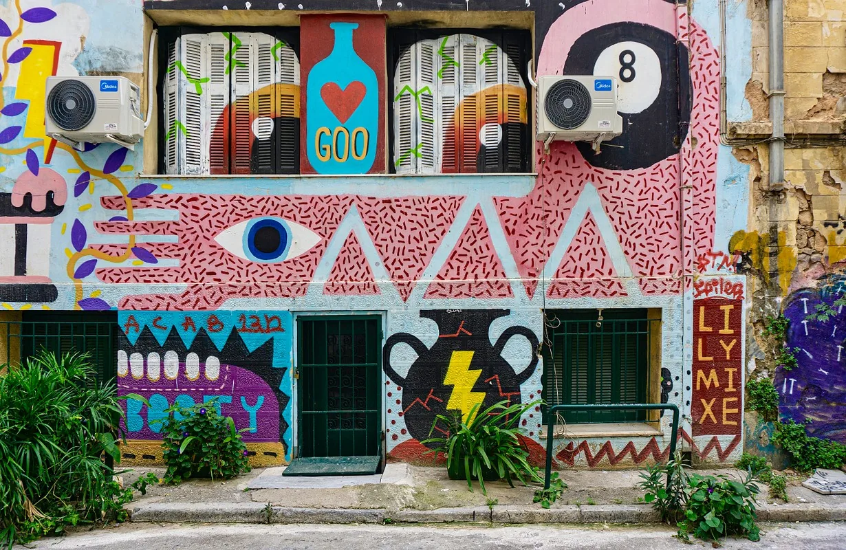 Ψυρρή · Μπαρ, μεζέδες & street art — φωτογραφία 5